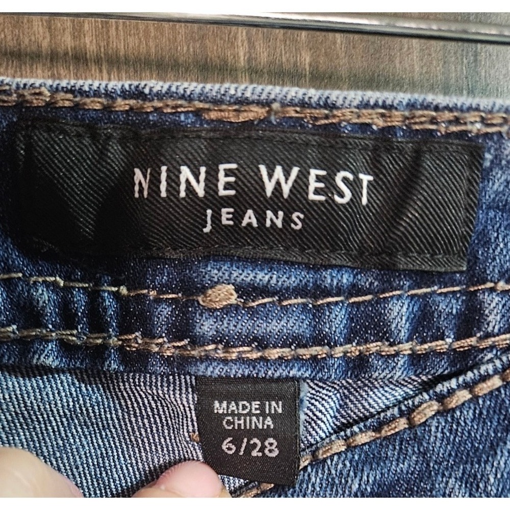 Nine West Cropped Mom Jeans Women Sz 6 Medium Wash Denim Straight Leg Retro #378 - Picture 3 of 7
